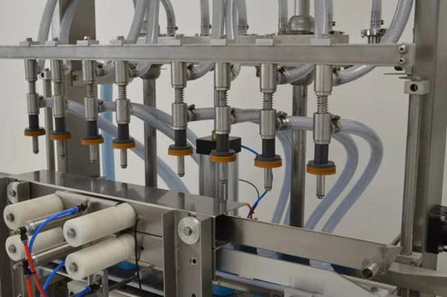 Banner Máy Chiết Rót Piston Servo Tự Động 3