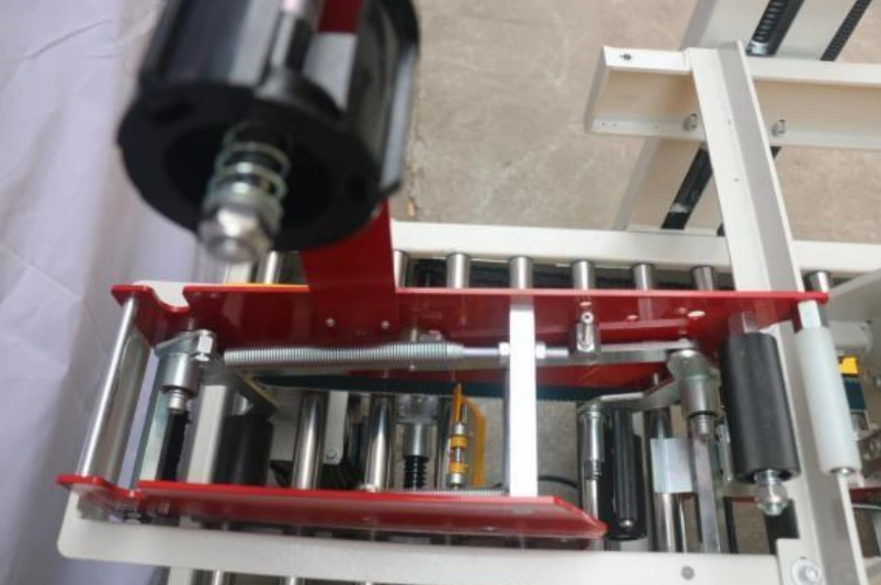 Banner Máy Gấp Nắp Và Dán Thùng Carton Tự Động 4
