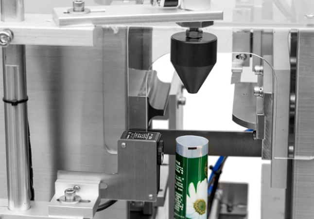 Banner Máy Chiết Rót Và Hàn Tuýp Siêu Âm Tự Động 3