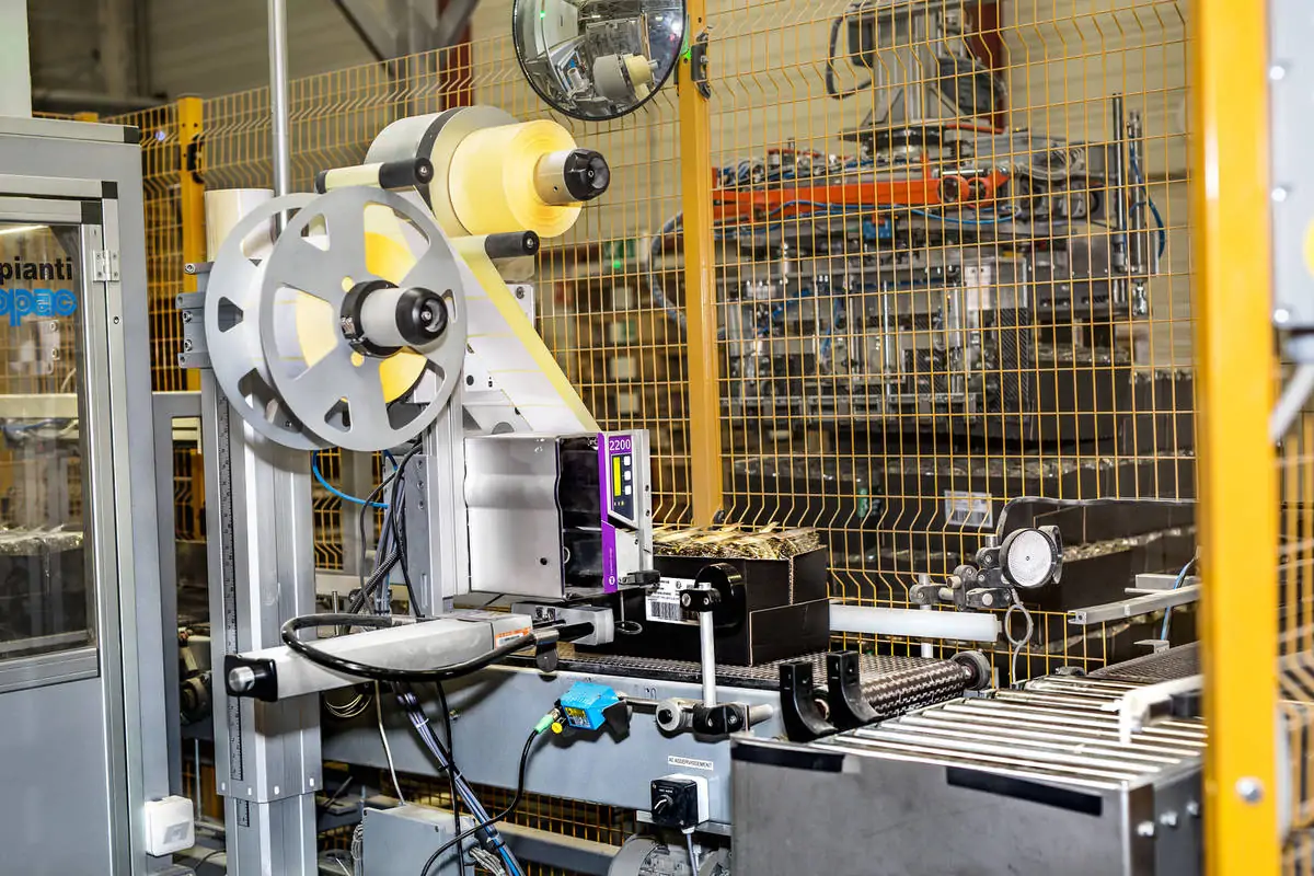 Banner Máy In Dán Nhãn Markem-Imaje 2200 Series 3