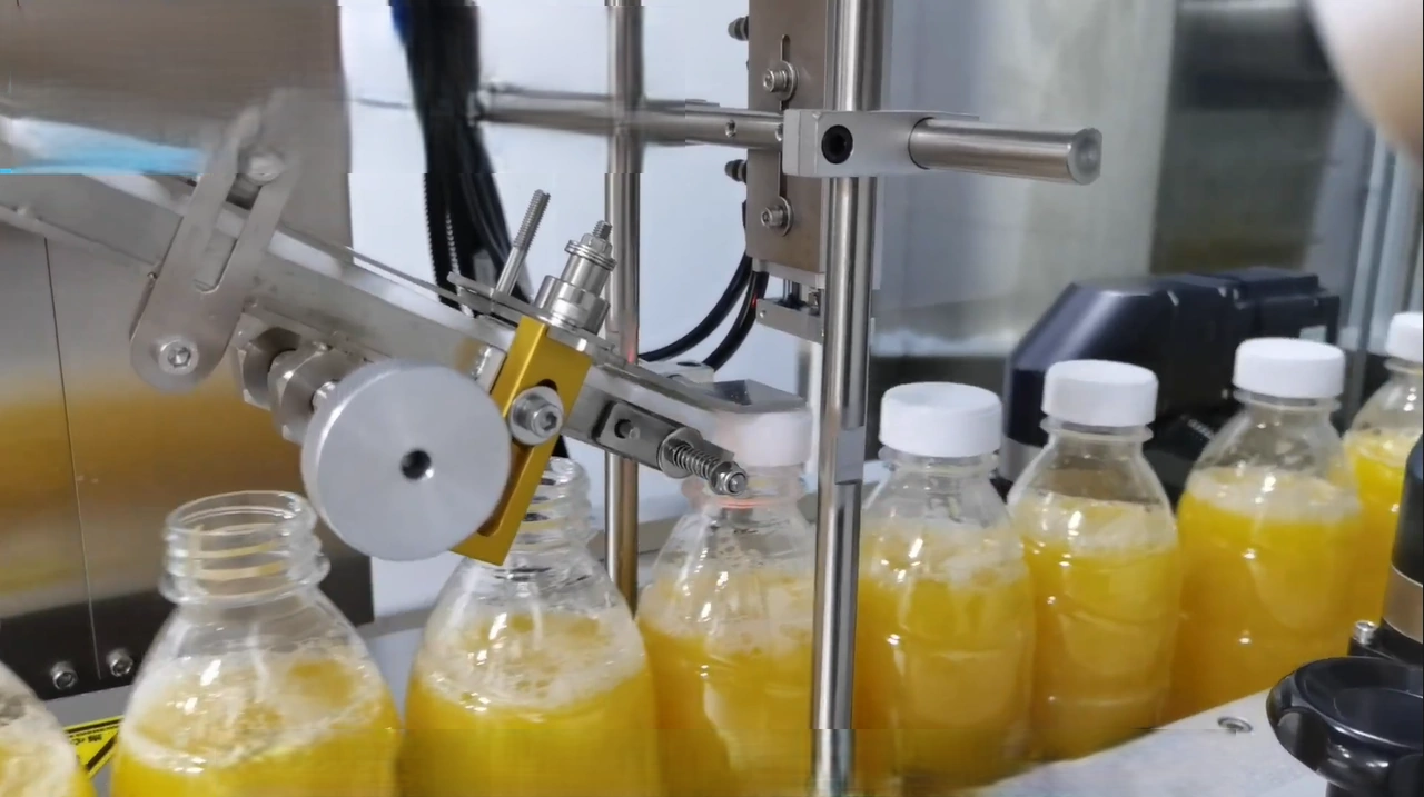 Banner Dây Chuyền Chiết Rót Nước Ép Tự Động Hoàn Toàn 1